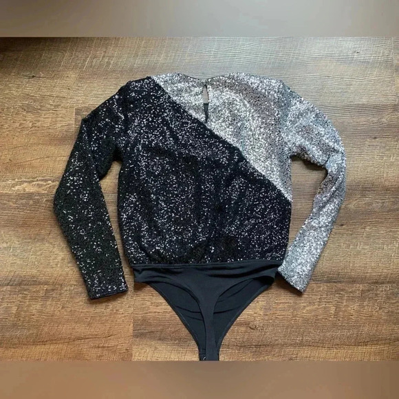 EXPRESS black & silver sequin bodysuit thong size S party cocktail Y2K sexy EUC - Picture 4 of 9